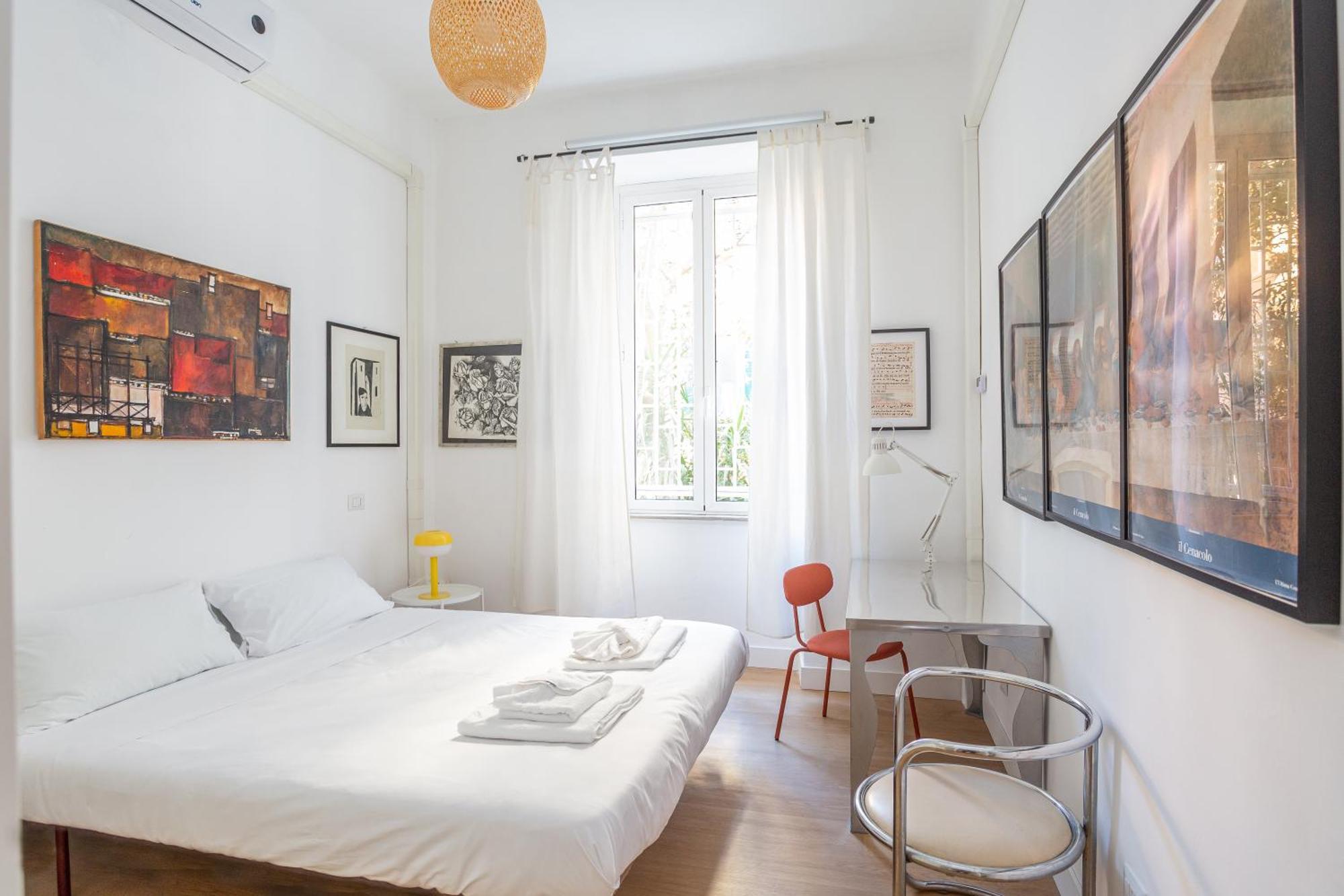 Elegantis Des Artistes Apartamento *
