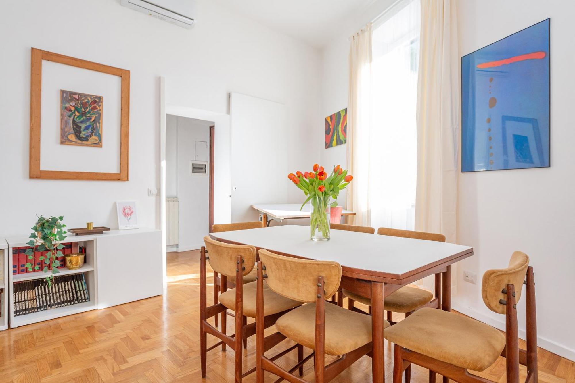 Elegantis Des Artistes Apartamento *